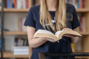 Krzyżówka z literatury. Tylko oczytani odkryją wszystkie hasła