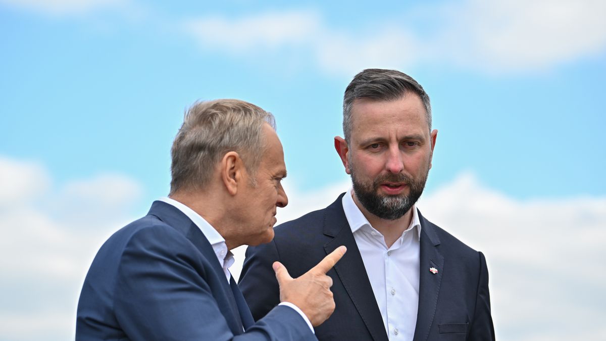 Donald Tusk, W�adys�aw Kosiniak-Kamysz
Przemys�aw Pi�tkowski
80 80. rocznica, apel, armia, defilada, gest, II 2. 2, polityk, Warszawska Brygada Pancerna, Weso�a, W�adys�aw Kosiniak Kamysz, wojsko, wojskowy, zwyci�stwo, �o�nierze