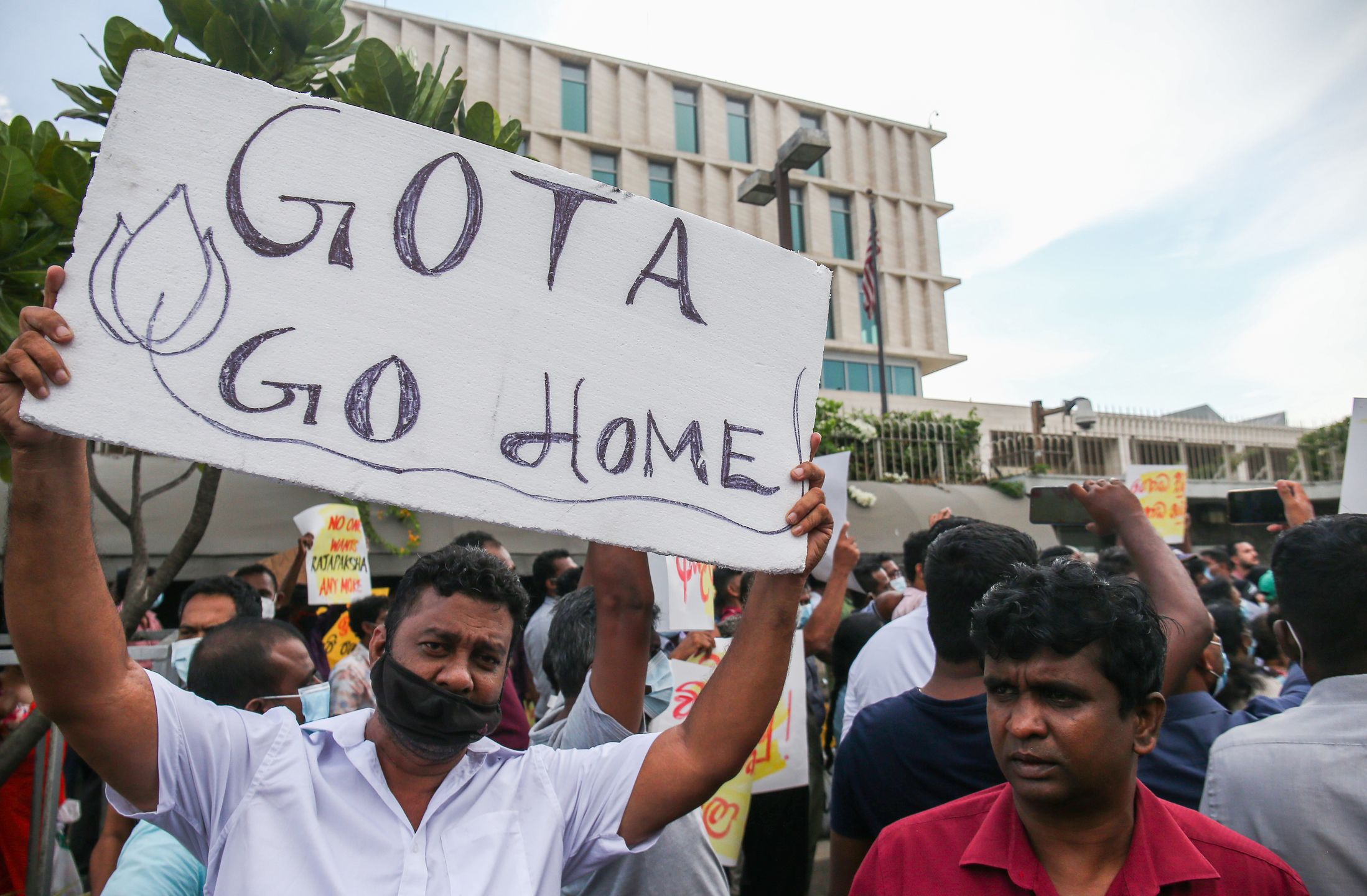 Lankijczycy mają dość. Za fatalny stan gospodarki winią prezydenta