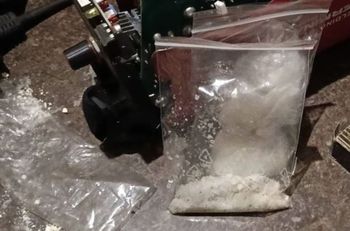 Bolesławiec: 38-latek ukrył narkotyki w bębnie pralki i w kabinie prysznicowej