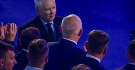 Publiczne pranie brudów i "przegrzewanie Tuska". Działacze PiS zaniepokojeni
