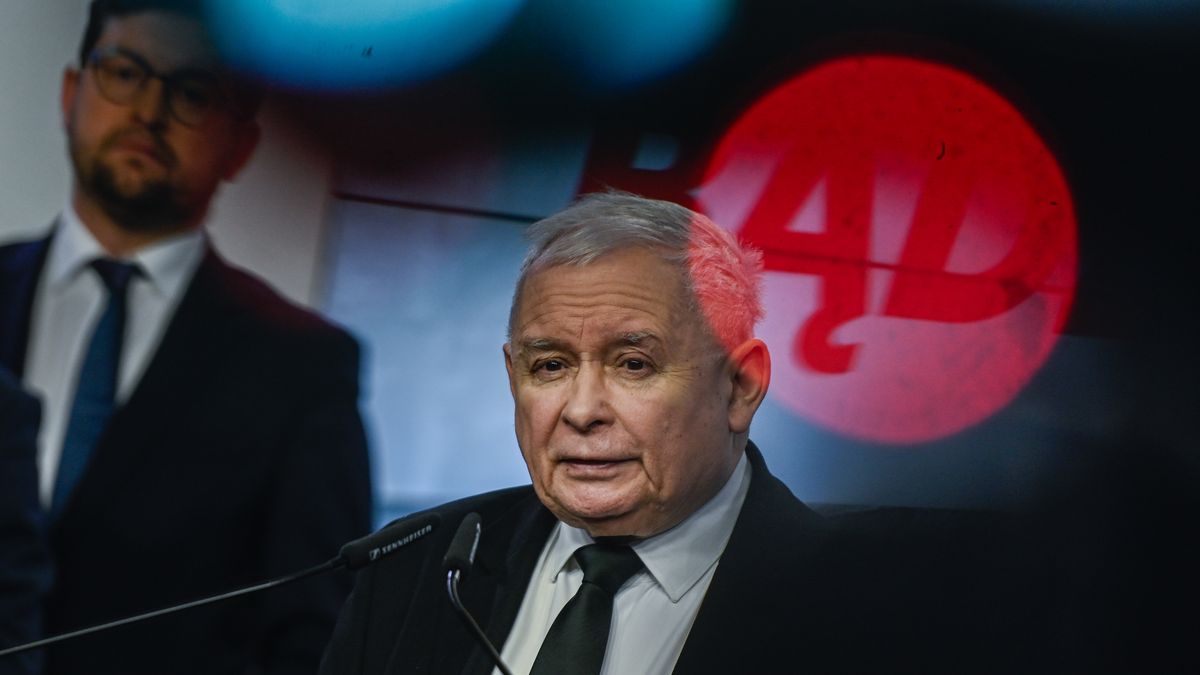WARSAW, POLAND - JANUARY 26: The leader of the conservative Law and Justice Party, Jaroslaw Kaczynski gives a press statement at the party headquarters on January 26, 2024 in Warsaw, Poland. Since the Pro-EU coalition government led by Donald Tusk took power, reforms in the public media and justice system as created a political crisis with the former government. Poland's president, Andrzej Duda for a second time, pardoned the Conservative right-wing former Minister of Interior and Administration of Poland, Mariusz Kaminski, and his deputy, Maciej Wasik who were arrested on January 09, amid a standoff between the new centrist government and the previous conservative administration. Kaminski and Wasik were convicted of abuse of power in 2007 when they served in Law and Justice-led government.  (Photo by Omar Marques/Getty Images)