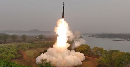 Seul alarmuje: Korea Północna wystrzeliła rakietę balistyczną
