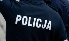 Kradzież złotej bransoletki. Ruch śledczych ws. byłego policjanta
