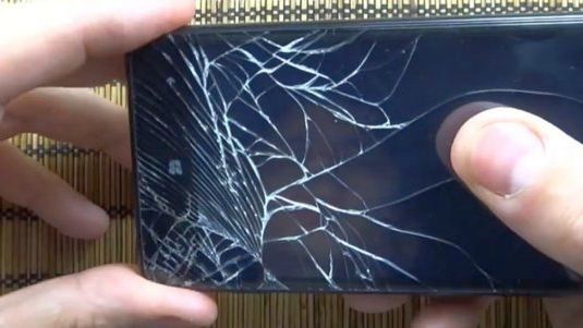 Wymiana szybki w smartfonie? To nic strasznego 1