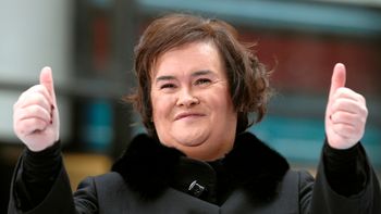 Susan Boyle i jej NOWA FRYZURA wybrały się na czerwony dywan. Gwiazda brytyjskiego "Mam Talent" jest nie do poznania