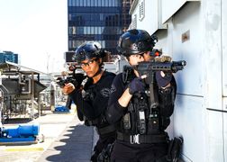 AXN S.W.A.T. 8