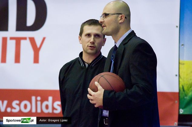 Arkadiusz Papka i jego podopieczni wreszcie wygrali