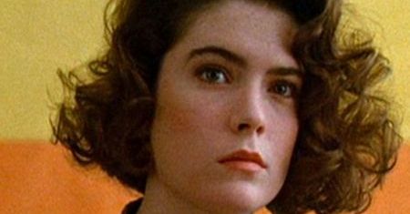 "Miasteczko Twin Peaks": Co się stało z twarzą ślicznej Lary Flynn Boyle?