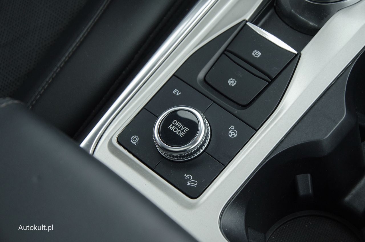 Ford Explorer vs. Toyota Highlander