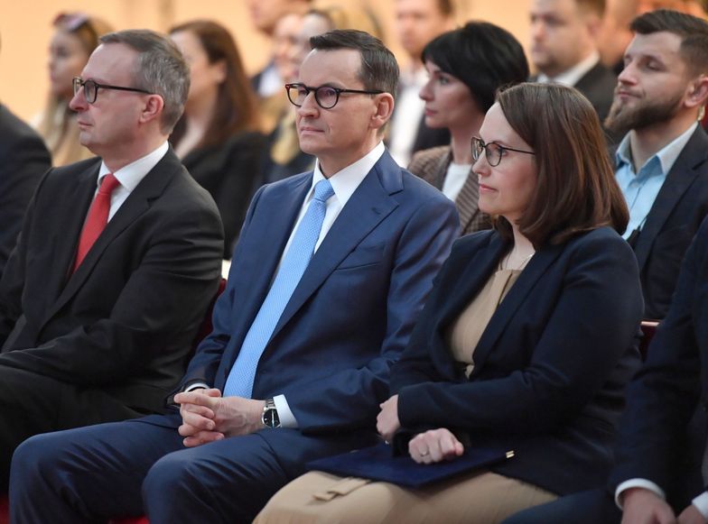 Inflacja w marcu powinna zacząć spadać. Minister finansów zabiera głos ws. drożyzny