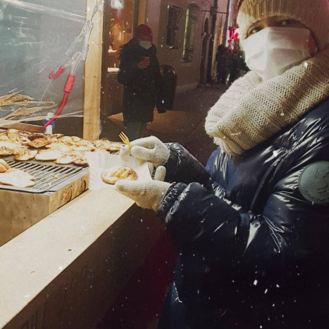 Małgorzata Rozenek z rodziną na świątecznym spacerze po Warszawie