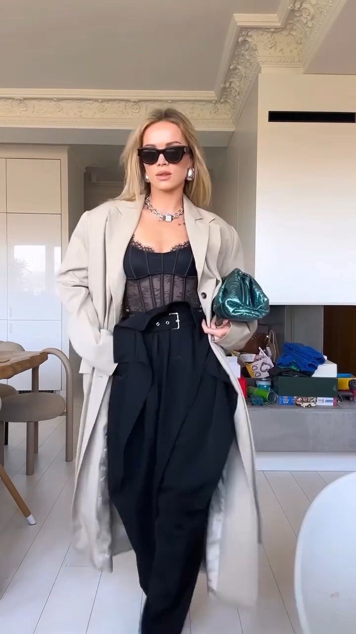 Maffashion pokazała drobiazgowo swoją wieczorną stylizację