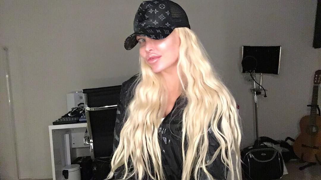 Tamara Gee jak żywa Barbie