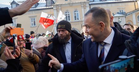 Kibice na Jasnej Górze. Tak tłumaczą się paulini