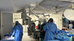 Zastawka serca wszczepiona przez małe nacięcie pod pachą. Kardiolodzy z Poznania stosują przełomową metodę