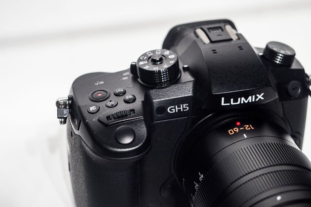 Panasonic GH5