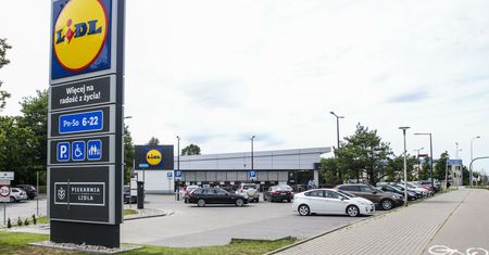 Nowy system na parkingach Lidla. Oto na czym polega