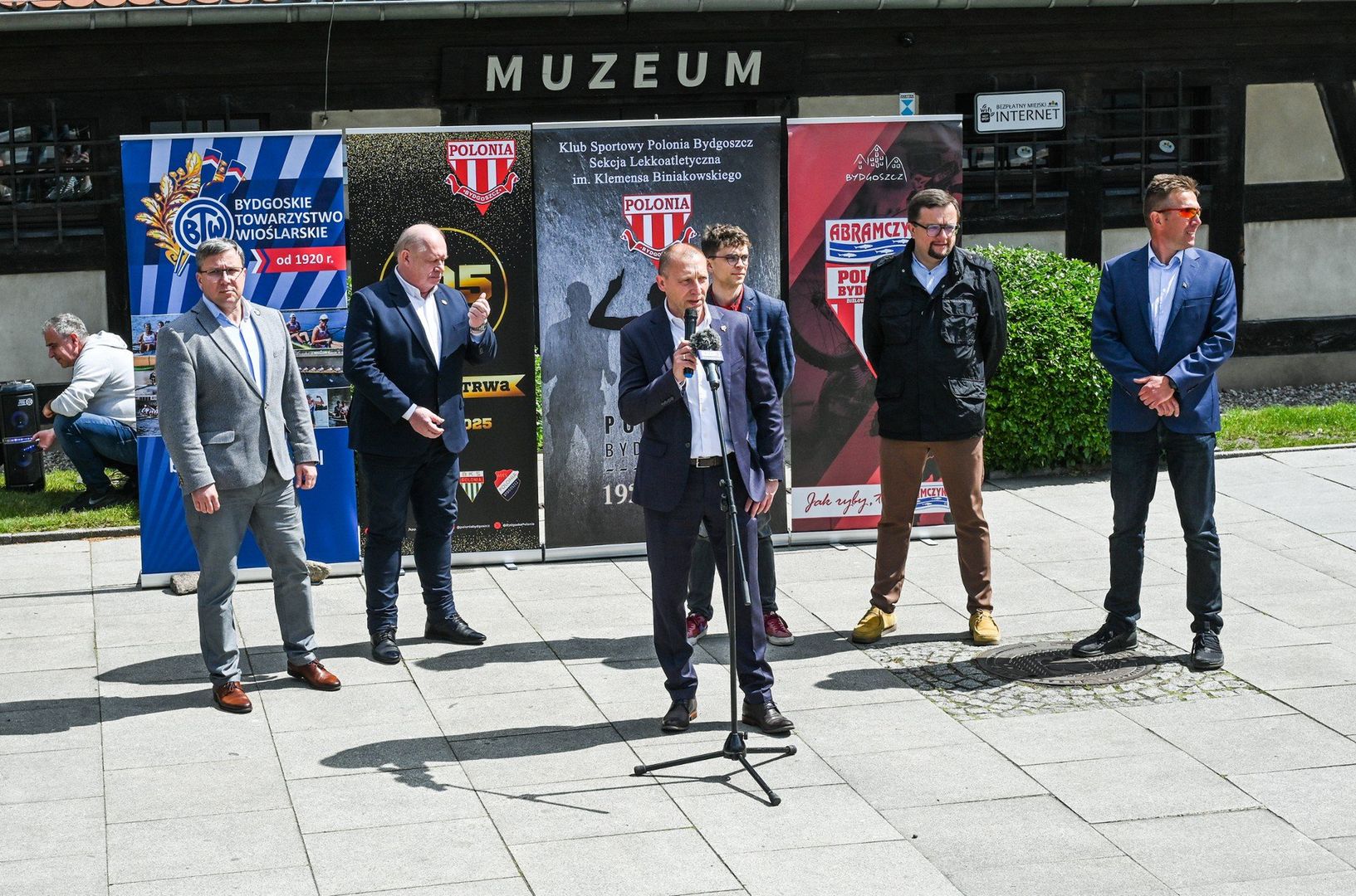Działacze Polonii, Gwiazdy i BTW wspólnie zorganizują 105. urodziny swoich klubów. Rodzinny mityng zaplanowano 1 czerwca. 