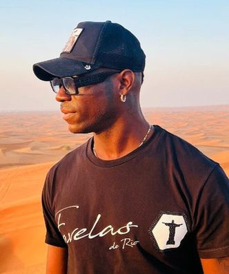 Tak Balotelli ubrał się na finał Ligi Mistrzów. Jeden szczegół przykuwa uwagę