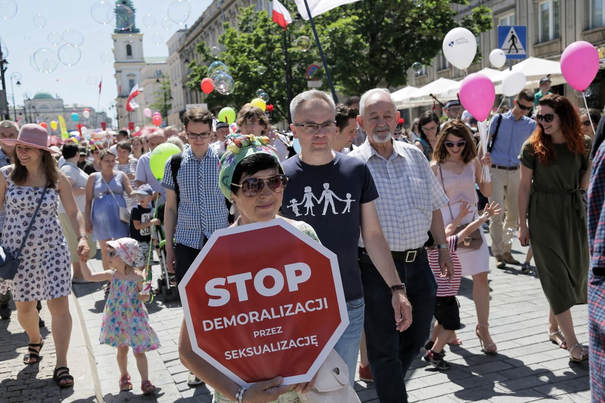 Marsz dla Życia i Rodziny w Warszawie. Stołeczny ratusz podał frekwencję