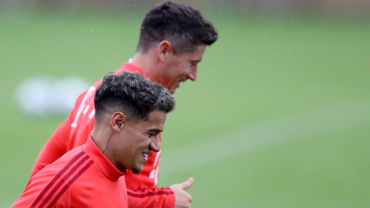 Getty Images / Na zdjęciu: Philippe Coutinho (L) i Robert Lewandowski (P)