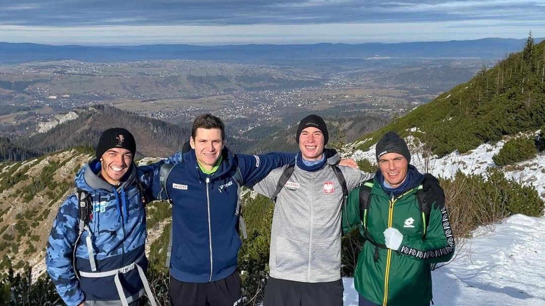 Zdjęcie okładkowe artykułu: Instagram / hubihurkacz / Na zdjęciu: Oskar Michałek, Hubert Hurkacz, Wojciech Marek i Kacper Żuk