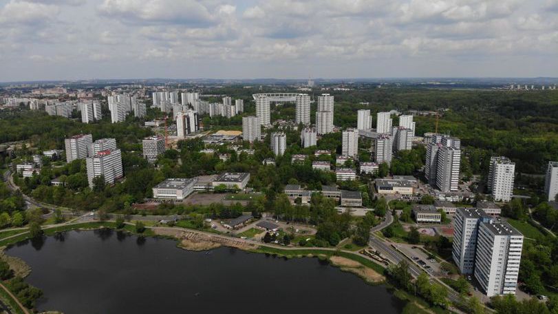 Trakt miał łączyć osiedle, podzieliła go 500-metrowa dziura