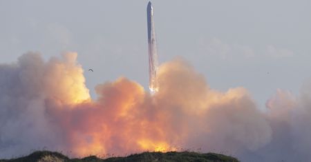Działo się w nocy: Starship wystartował i bezpiecznie wylądował