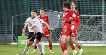 Przysucha: 4. liga. Oskar Przysucha zmierzył się z Hutnikiem Warszawa