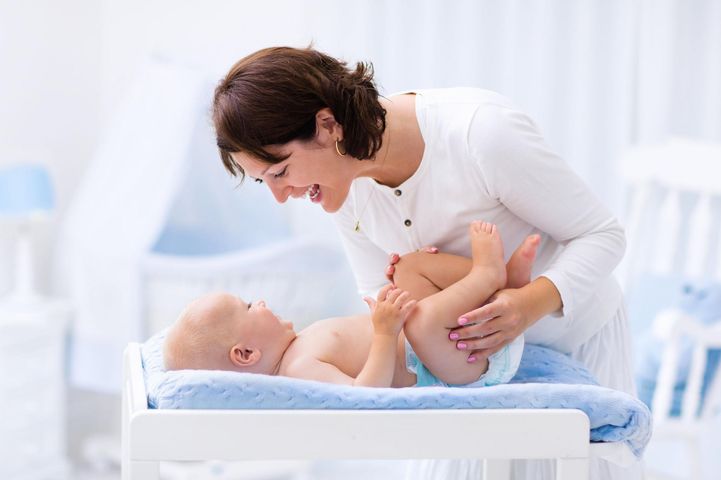 Jak pielęgnować skórę niemowląt?