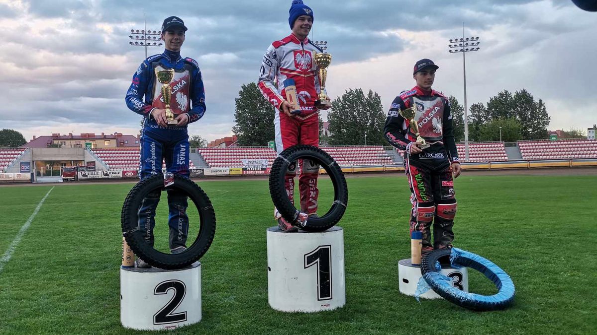 Archiwum prywatne / Kuba Mikołajczak / Na zdjęciu: Oskar Paluch (po lewej), Damian Ratajczak (na środku) i Sebastian Szostak (po prawej)