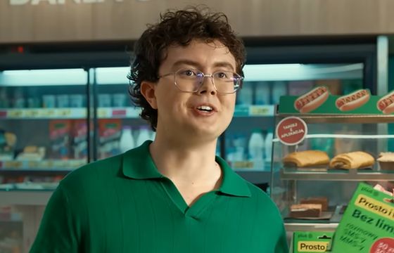 Kacper Boski reklamuje "rewolucję" w Plusie na Kartę