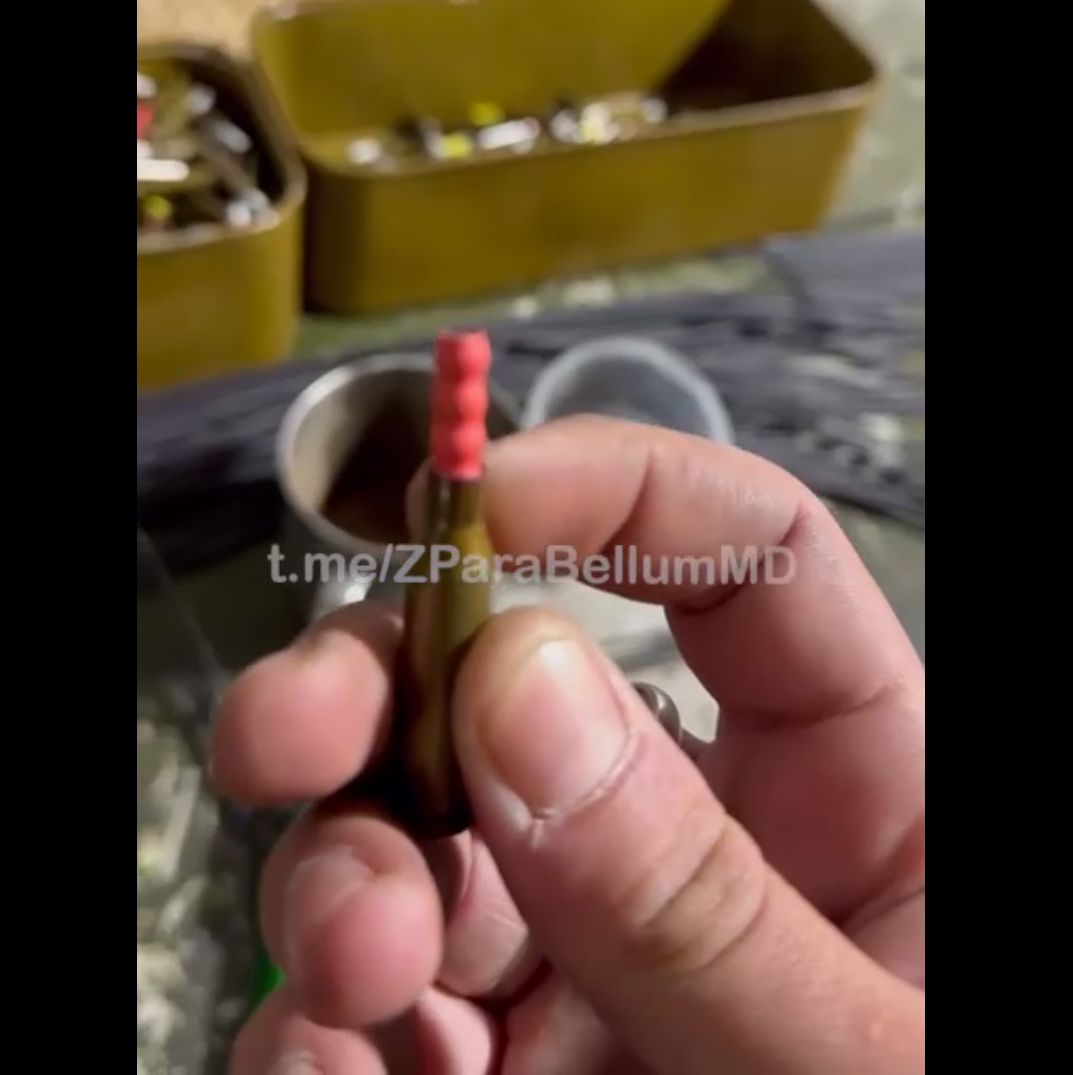 Rosyjski improwizowany nabój antydronowy do karabinka AK. 