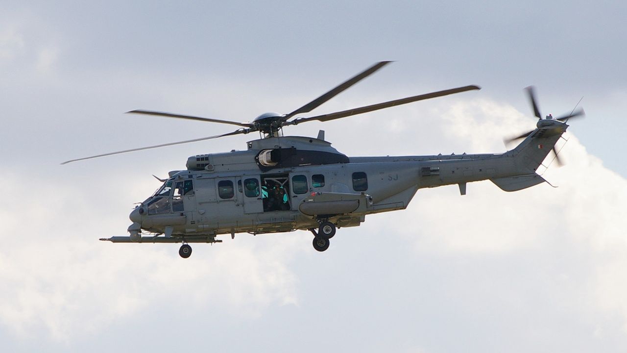 Śmigłowiec H225M Caracal.