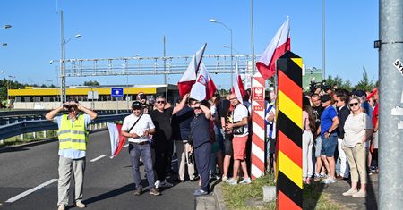 Granica zatopi rząd? "Zjawisko trochę symboliczne i abstrakcyjne"