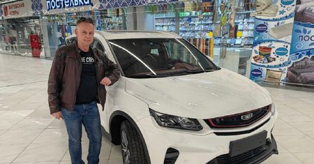 Kontrowersyjny wpis Szmydta w sieci. "Pełen asortyment towarów"