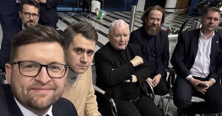 Nieznane kulisy zmian w TVP. Prezes bał się, że złamie prawo, PiS zarzuca zdradę