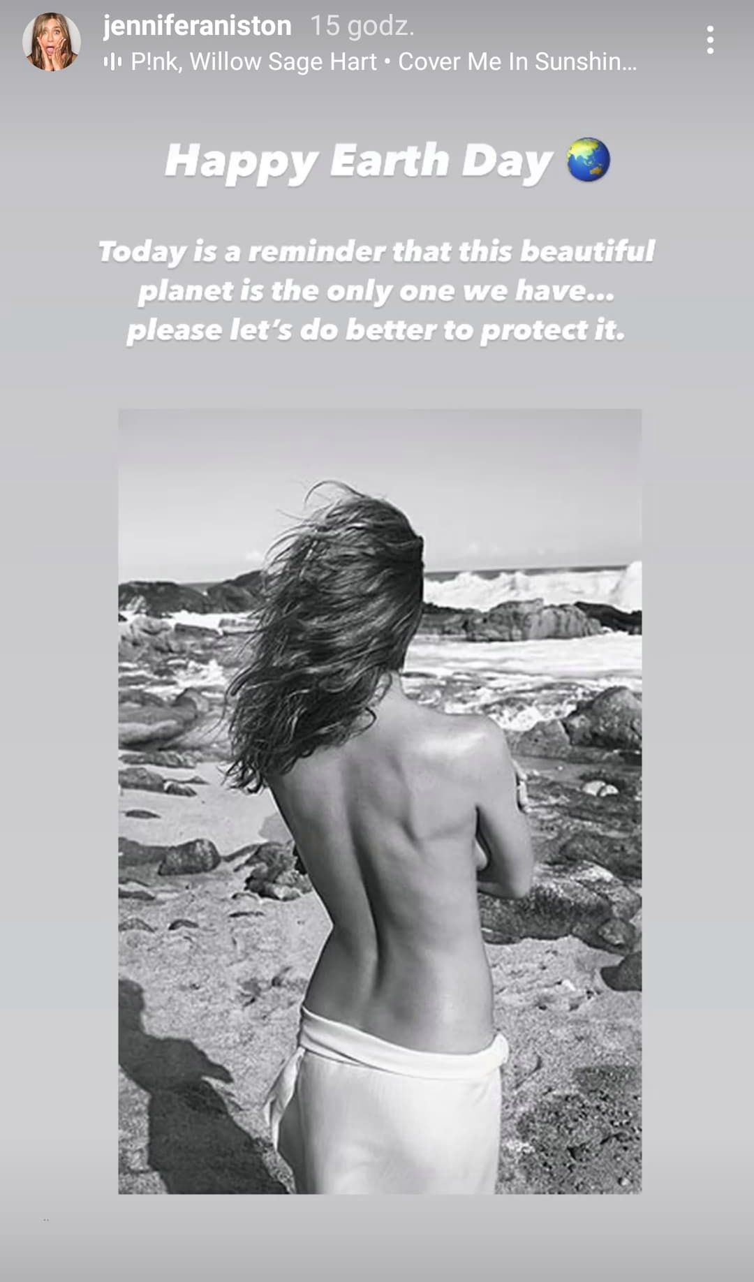 Jennifer Aniston topless na plaży