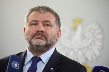 Sąd pomógł Romanowskiemu. Żurek o decyzji "wątpliwej proceduralnie"