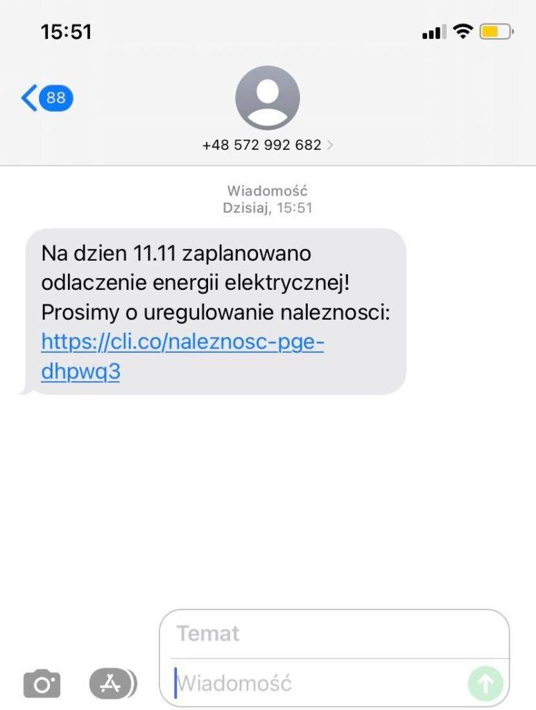 Wiadomość sms o rzekomym odłączeniu prądu 11.11