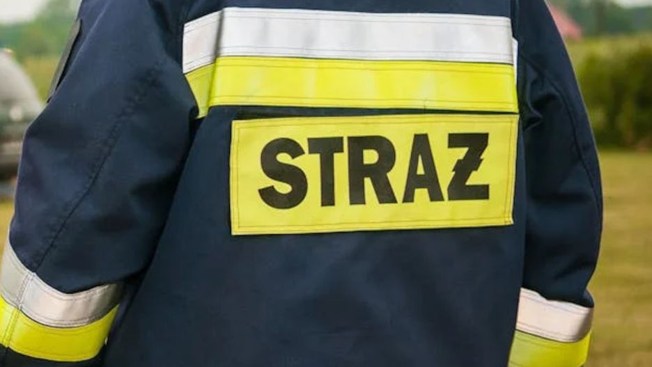 Pożar lampy w szkole w Olszewie.