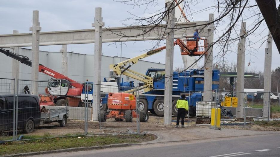 Budowa nowej galerii handlowej w Radomiu nabiera tempa