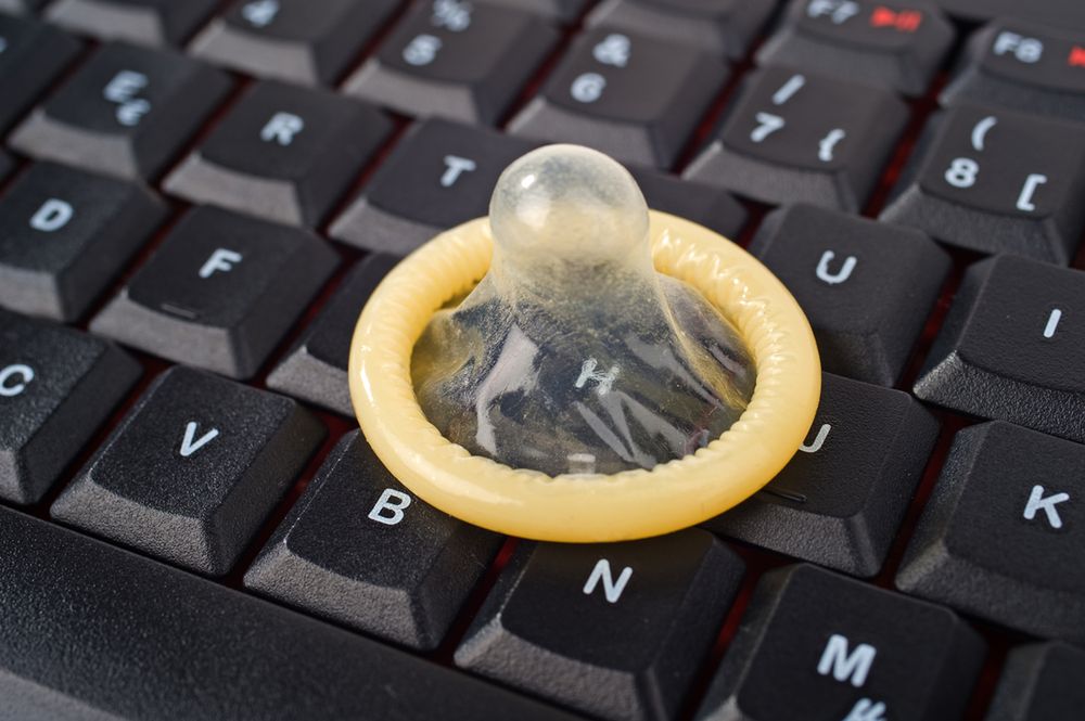 Polscy posłowie zabierają się za ograniczanie dostępu do porno w Sieci. Co z tego wyjdzie? 2