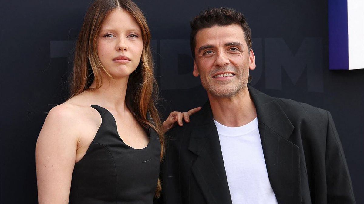 Oscar Isaac (Victor Frankenstein) oraz Elizabeth (Mia Goth)