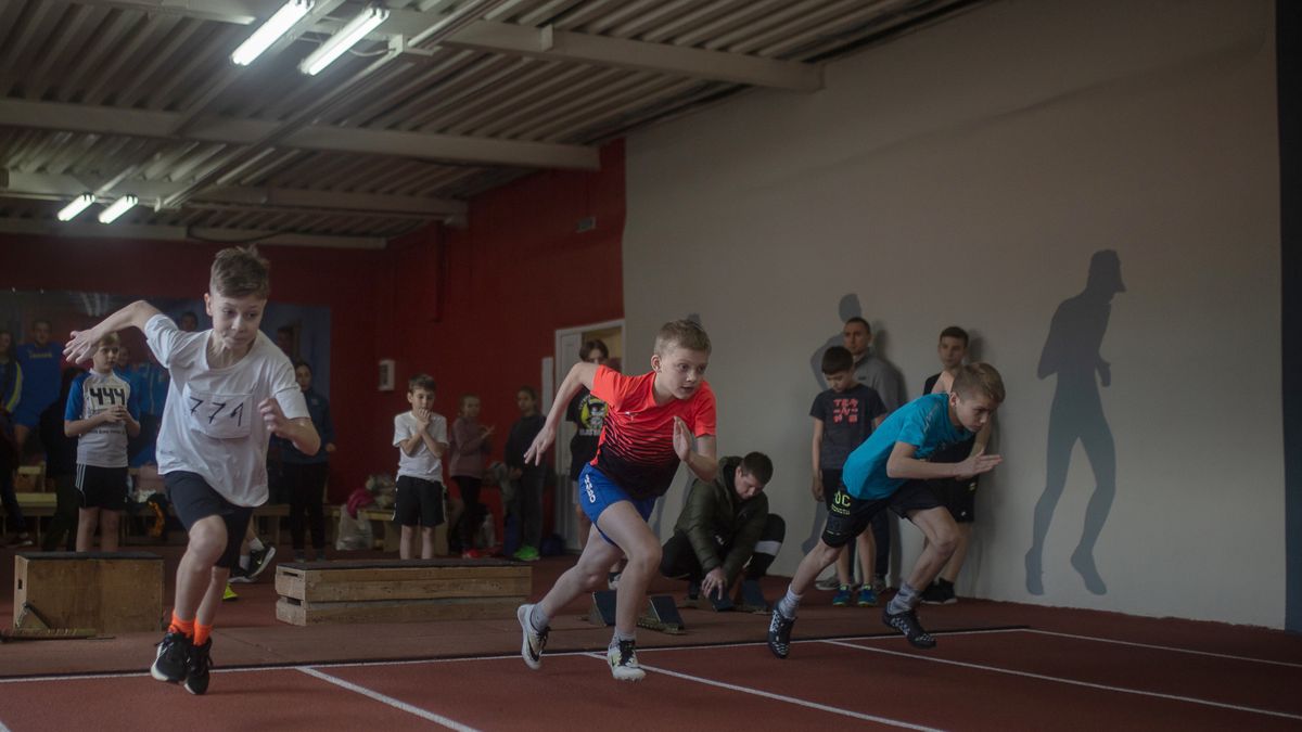 DNIPRO, UKRAINE - FEBRUARY 21: Children compete during athleticism competition arranged for children with multiage at the Athletic School of Dnipro to give their psychological support amid Russia-Ukraine war continues, in Dnipro, Ukraine on February 21, 2023. The competition is conducted from 10.00 a.m. to 04:00 p.m. in different schools under the leadership of head of sports department of Dnipro region Oleksandr Osypov and children join the competitions in specified time due to their security. (Photo by Gian Marco Benedetto/Anadolu Agency via Getty Images)