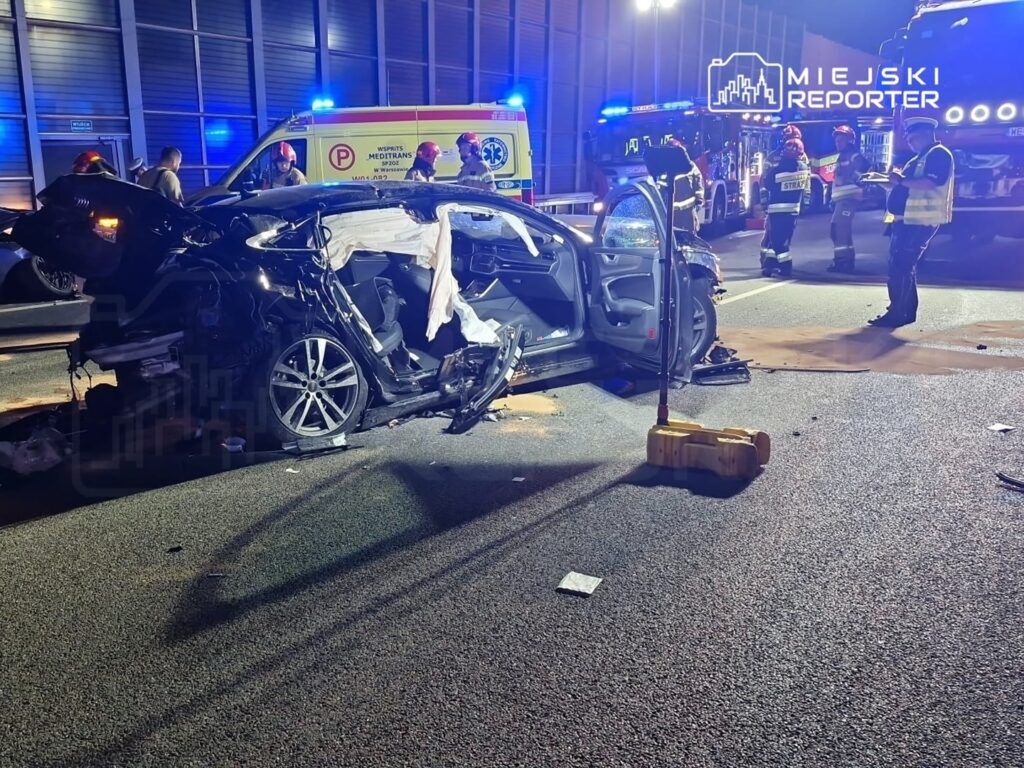 Zablokowana trasa S2 po wypadku za Konotopą w kierunku Terespola. BMW wjechało w tył Audi, 4 osoby ranne