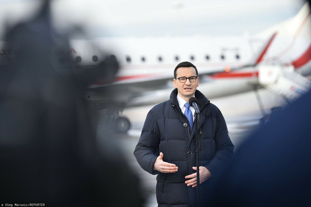 Latał na miesięcznice. Zabierał pasażerów. Pokazali loty Morawieckiego