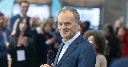 Zaskakujący sondaż. KO nokautuje PiS. Znaczna różnica