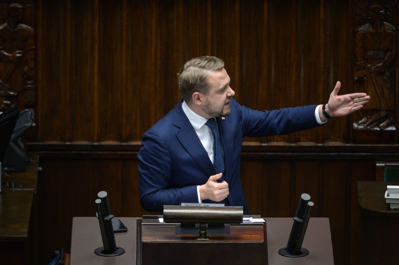 Poseł Ozdoba w akcji. Mówi o "przedawkowaniu", "naleśniku" i "King- Kongu" 